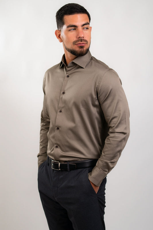 Preventa - Camisa Slim Fit Algodón Stretch Café